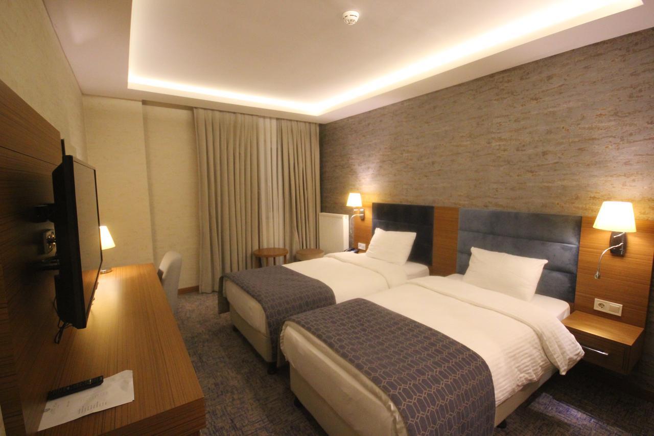 Garden Zara Hotel Exterior photo