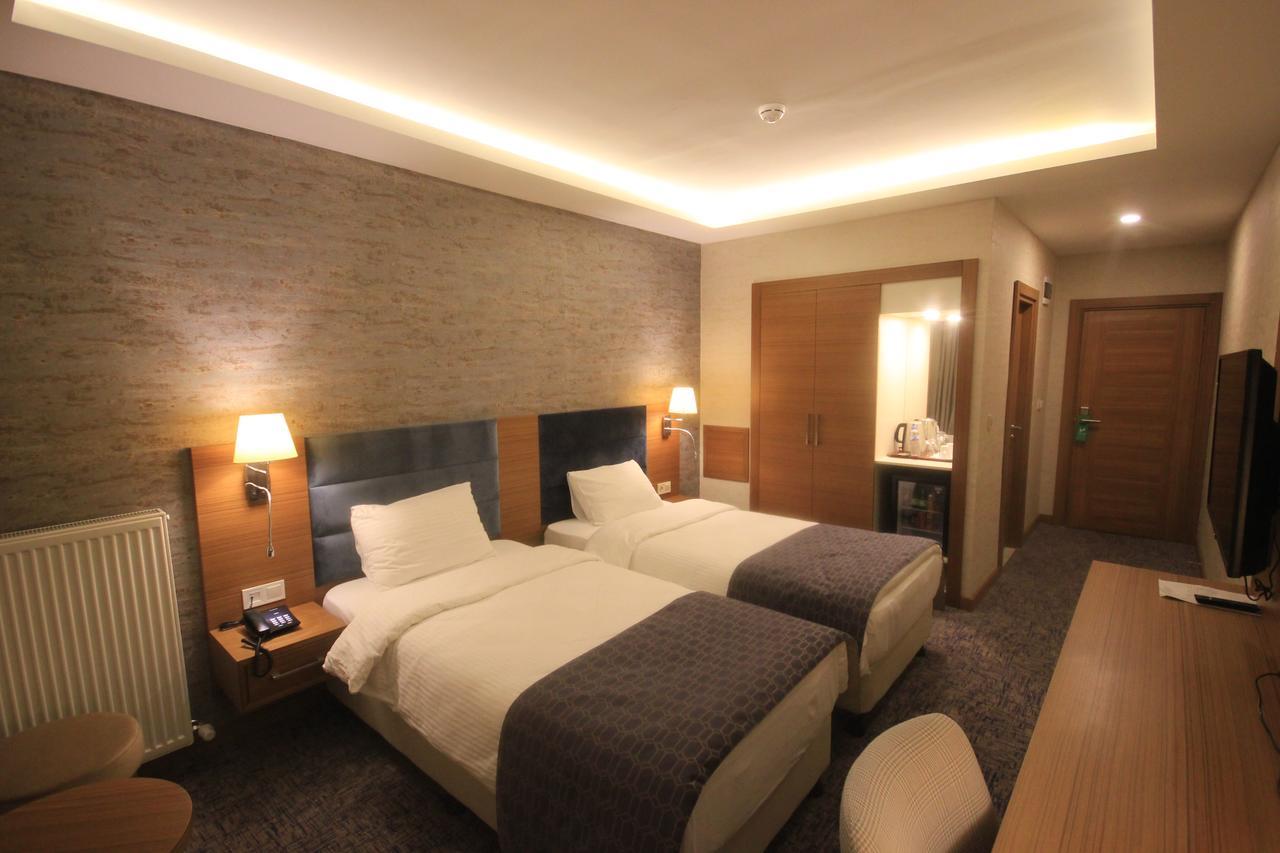 Garden Zara Hotel Exterior photo