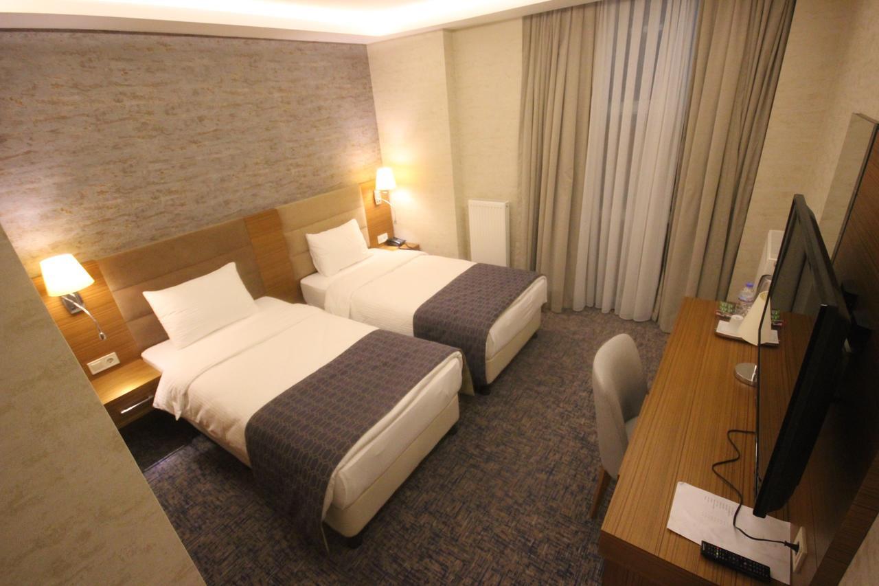 Garden Zara Hotel Exterior photo