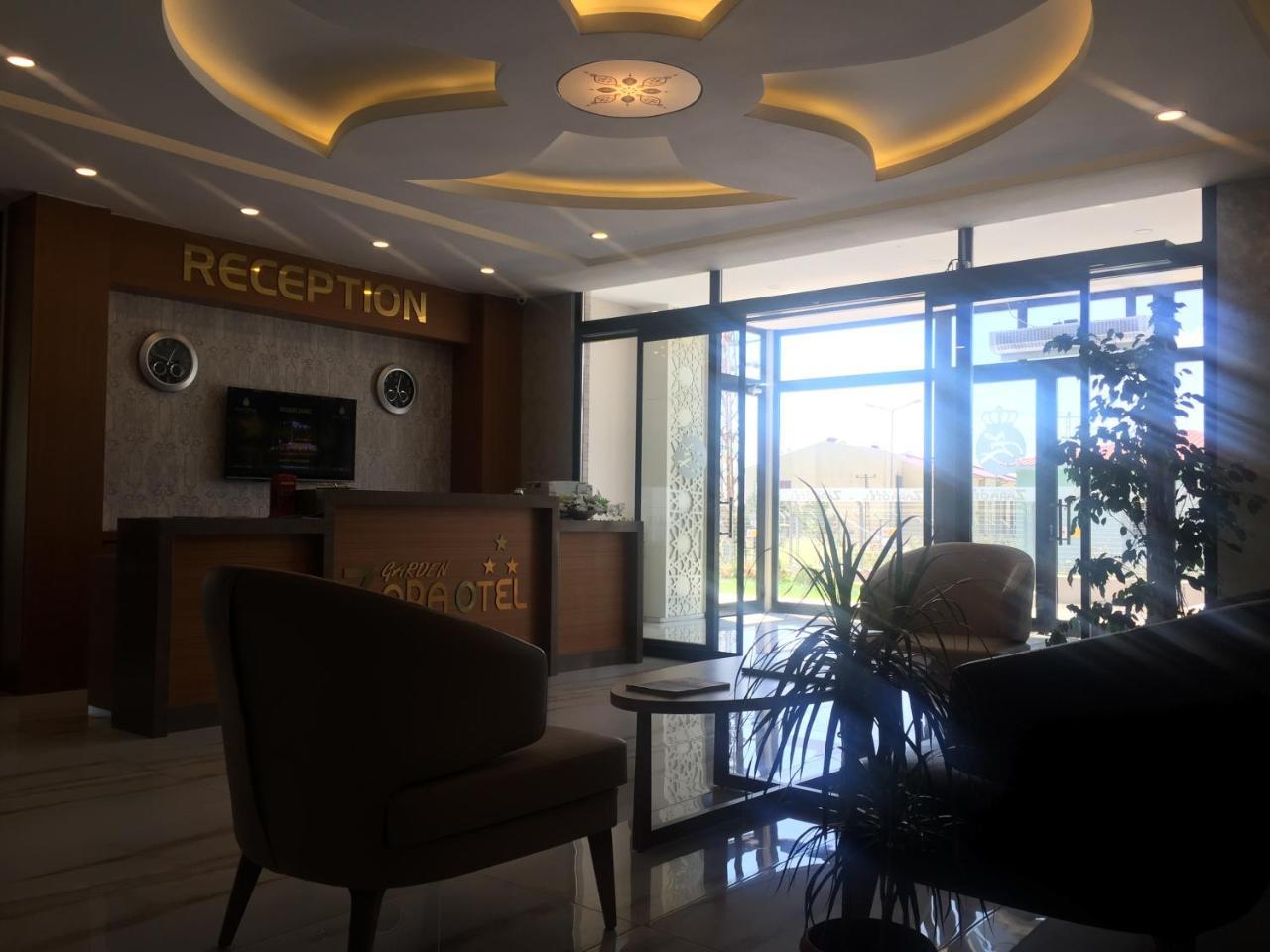 Garden Zara Hotel Exterior photo